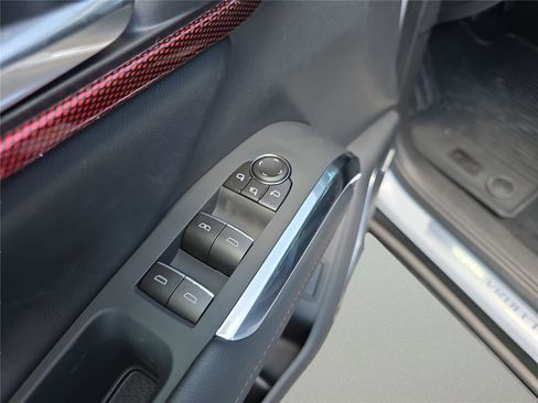 New 2026 Chevrolet Traverse RS FWD image 12
