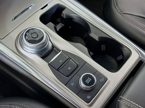 Certified 2023 Ford Explorer XLT w/ Equipment Group 202A image 21