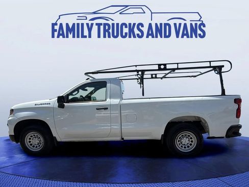 Used 2022 Chevrolet Silverado 1500 W/T w/ Trailering Package RWD image 2