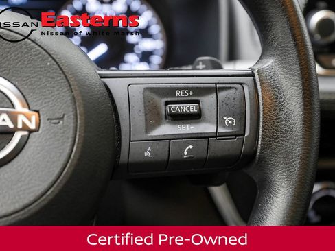 Used 2022 Nissan Rogue S image 24