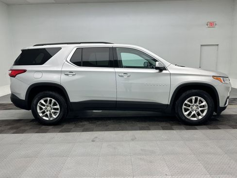 Used 2021 Chevrolet Traverse LT w/ LPO, Floor Liner Package image 8