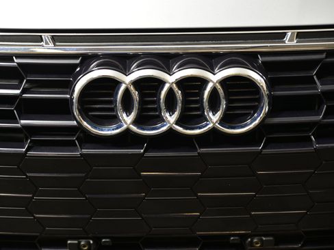 Certified 2023 Audi A5 2.0T Premium w/ Convenience Package image 19