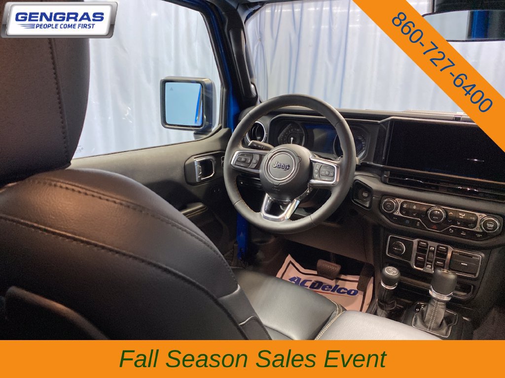 Used 2024 Jeep Wrangler Unlimited Sahara w/ Safety Group AWD/4WD image 38