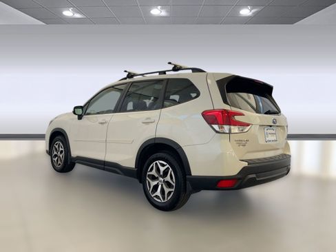 Used 2021 Subaru Forester Premium w/ Popular Package #1 image 3