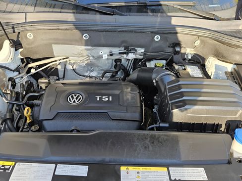 Used 2021 Volkswagen Atlas Cross Sport S image 25
