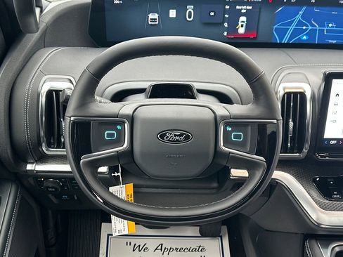 New 2025 Ford Expedition Platinum w/ Stealth Performance Package image 39