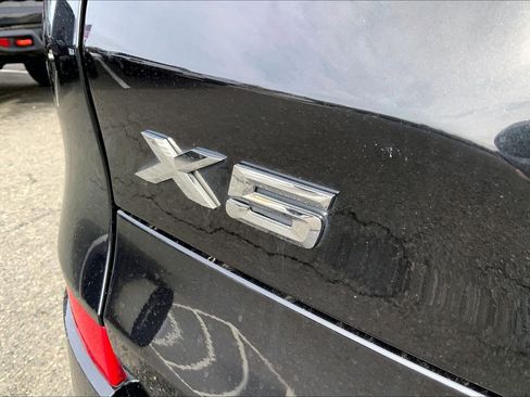 Used 2019 BMW X5 xDrive50i w/ M Sport Package image 28