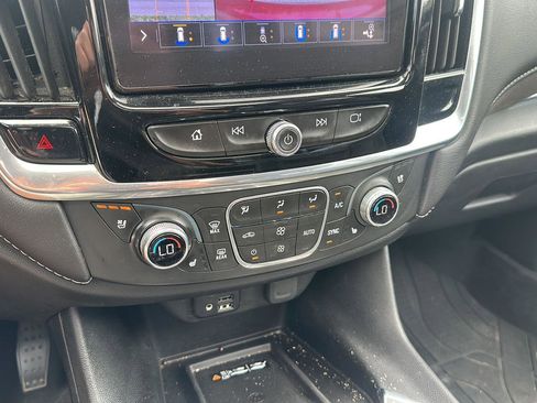 Used 2020 Chevrolet Traverse High Country w/ LPO, Floor Liner Package AWD/4WD image 21