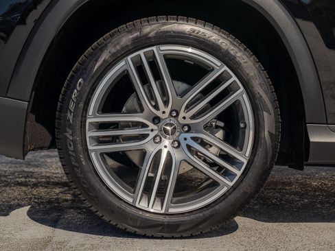 Certified 2025 Mercedes-Benz GLS 450 4MATIC image 14