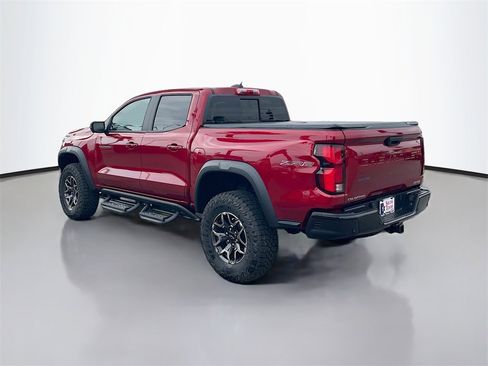 Used 2024 Chevrolet Colorado ZR2 w/ Technology Package image 5