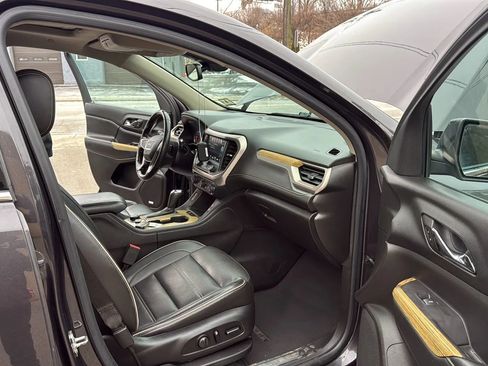 Used 2018 GMC Acadia Denali w/ Technology Package image 25