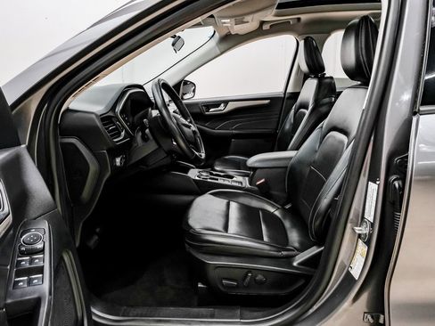 Used 2021 Ford Escape SEL image 4