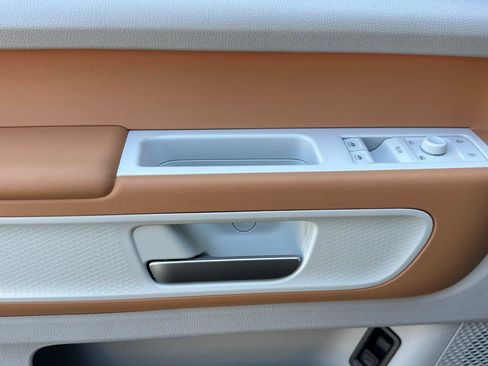 New 2025 Volkswagen ID. Buzz 1st Edition image 10