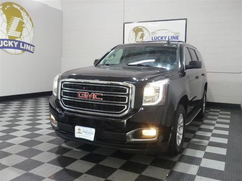 Used 2018 GMC Yukon SLT AWD/4WD image 4