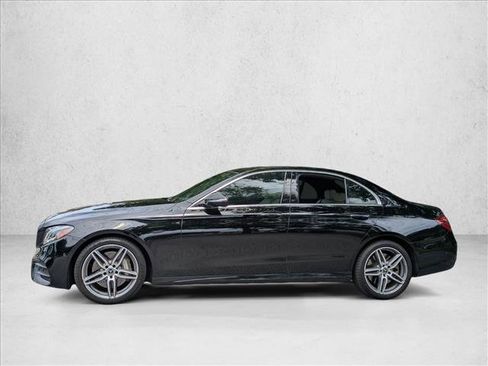 Used 2018 Mercedes-Benz E 400 4MATIC Sedan image 9
