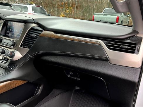 Used 2019 GMC Yukon Denali w/ Denali Ultimate Package image 17