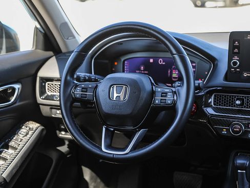 Used 2022 Honda Civic Touring image 15