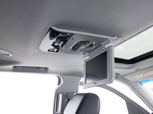 Used 2017 GMC Yukon Denali w/ Open Road Package image 37