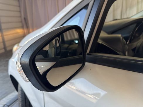 Used 2014 Ford Fiesta SE image 14