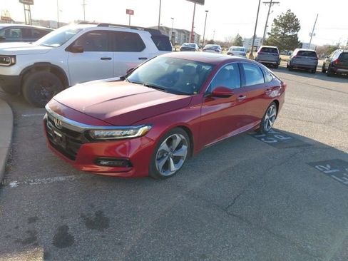Used 2018 Honda Accord Touring image 1