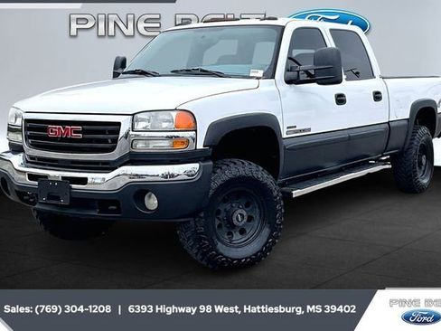 Used 2005 GMC Sierra 2500 SLT w/ Heavy-Duty Power Package image 10