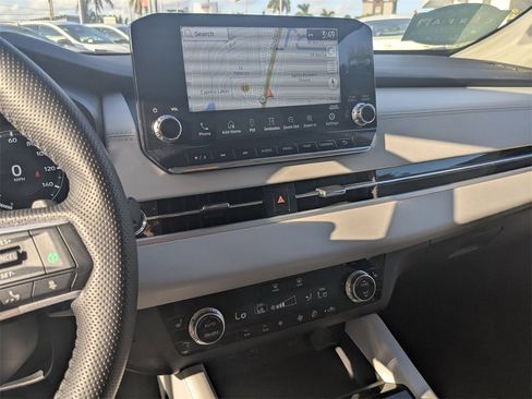 Used 2024 Mitsubishi Outlander SEL image 20