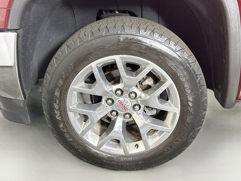 Used 2017 GMC Sierra 1500 SLT w/ SLT Premium Package image 37