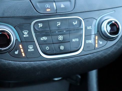 Used 2023 Chevrolet Malibu LT image 6