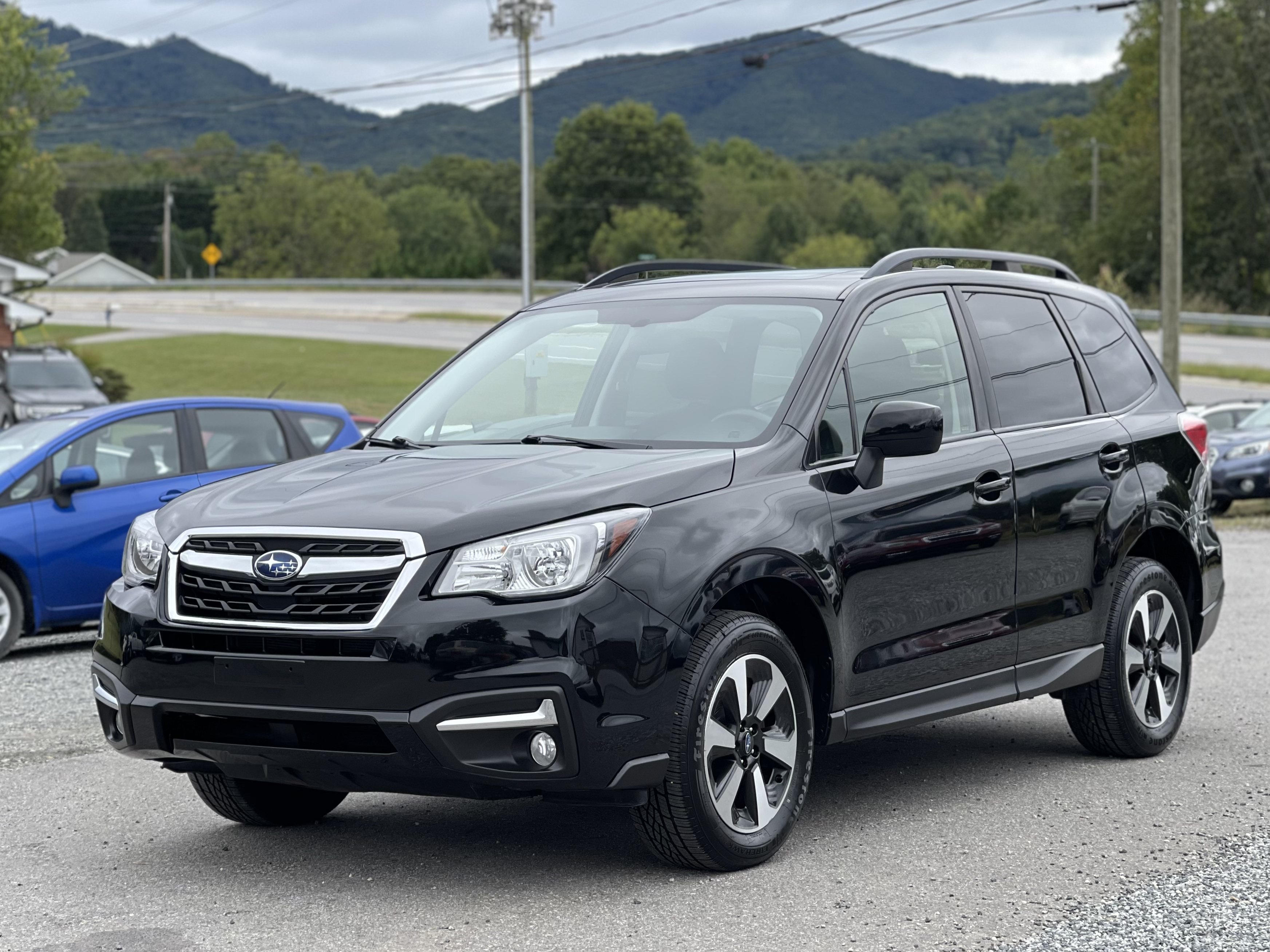 Used 2017 Subaru Forester 2.5i Premium w/ All-Weather Package AWD/4WD image 7
