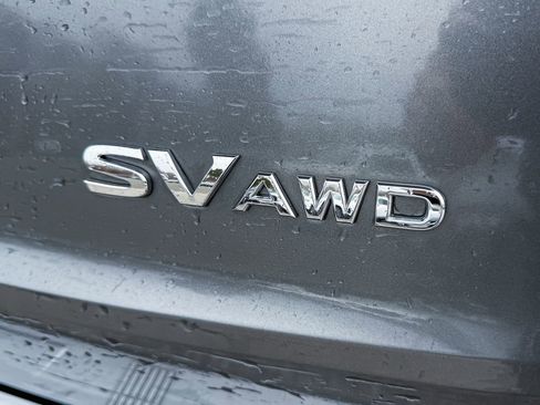 Used 2022 Nissan Rogue SV w/ SV Premium Package image 7