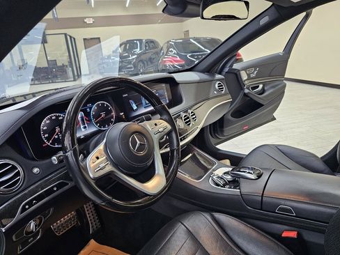 Used 2020 Mercedes-Benz S 560 Sedan image 19
