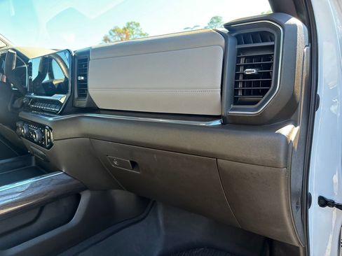 Used 2024 Chevrolet Silverado 3500 LTZ image 45