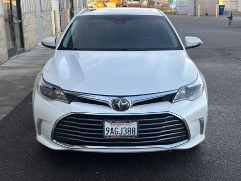 Used 2017 Toyota Avalon XLE Plus image 8