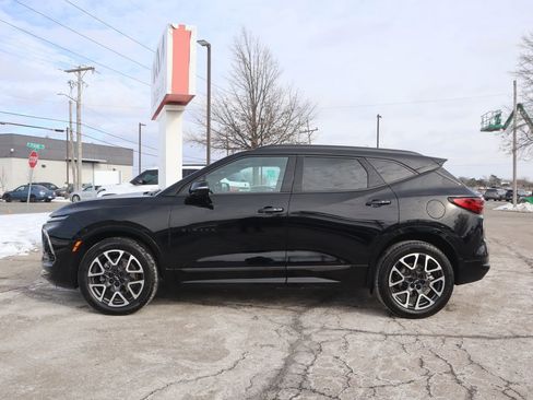 Used 2024 Chevrolet Blazer RS w/ Enhanced Convenience Package image 4