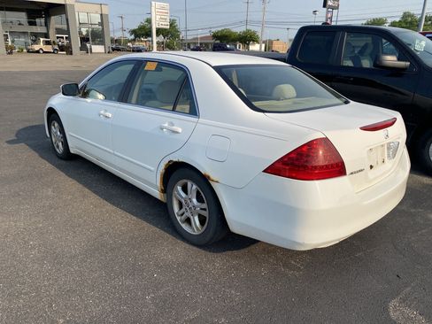 Used 2007 Honda Accord SE image 3