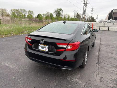 Used 2018 Honda Accord LX image 6