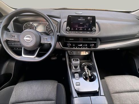 Used 2024 Nissan Rogue SV FWD image 15