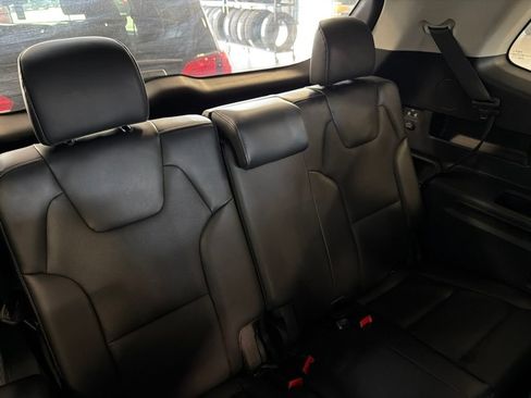 Used 2025 Kia Telluride S AWD/4WD image 9
