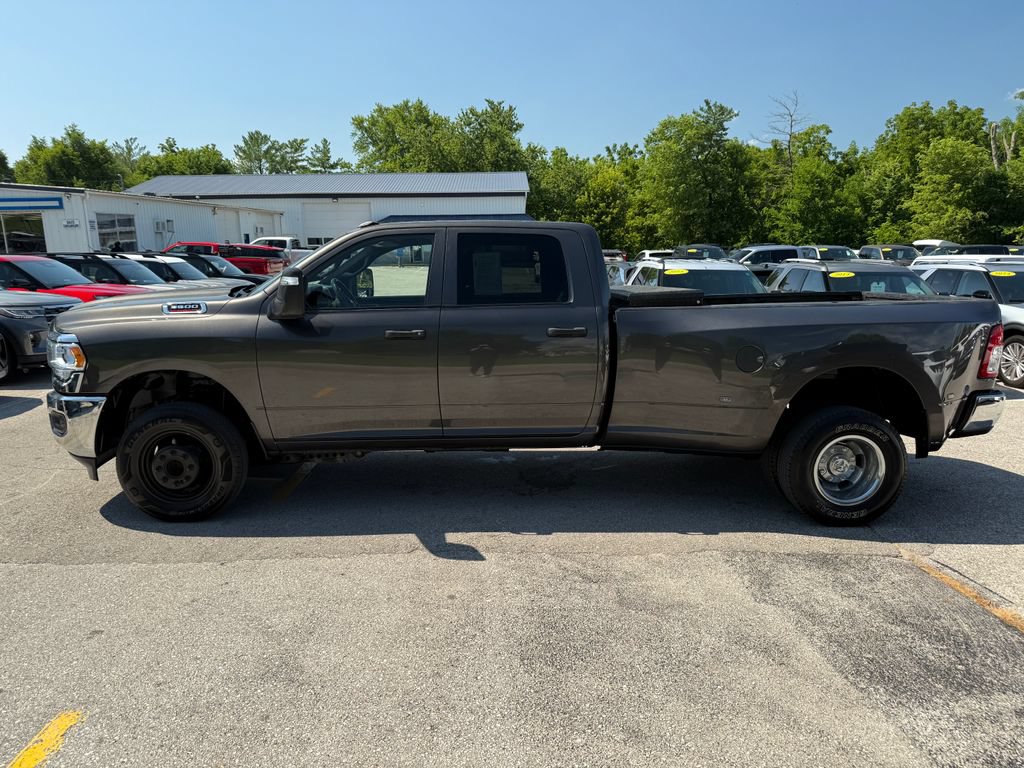 Used 2024 RAM 3500 Big Horn AWD/4WD image 8