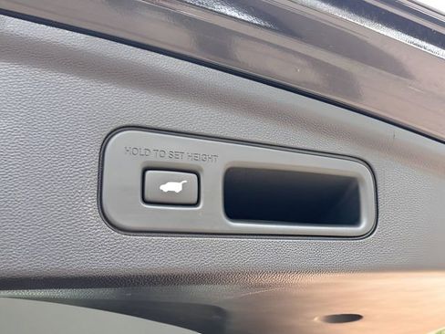 Used 2023 Acura MDX FWD w/ Technology Package image 39