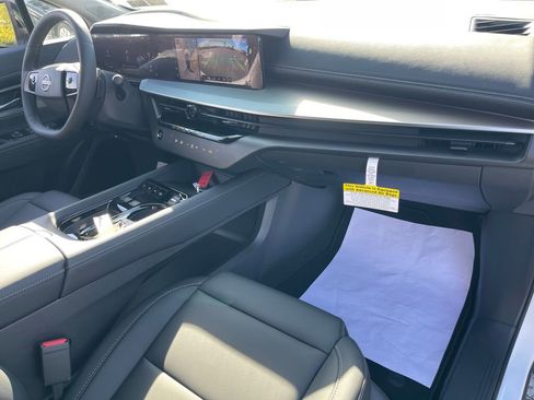 New 2025 Nissan Murano SL w/ Cargo Package AWD/4WD image 15