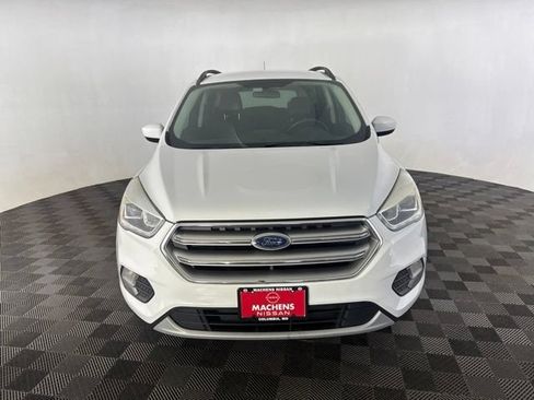 Used 2017 Ford Escape SE w/ SE Leather Comfort Package FWD image 2