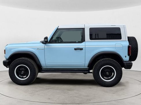 Used 2024 Ford Bronco Heritage Edition AWD/4WD image 8