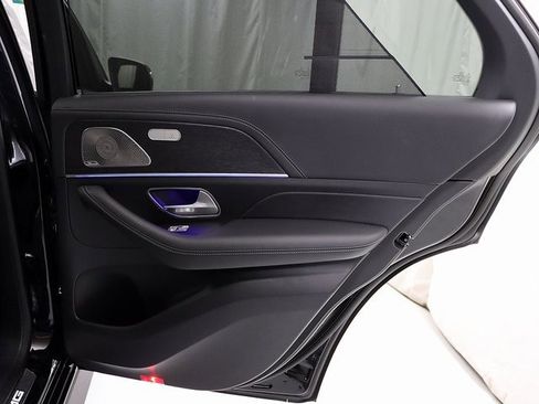 Certified 2025 Mercedes-Benz GLE 53 AMG 4MATIC image 36