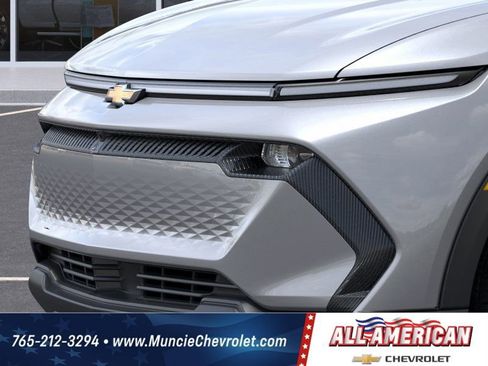 New 2026 Chevrolet Equinox EV LT image 13