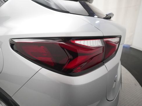 Used 2019 Chevrolet Blazer LT FWD image 32