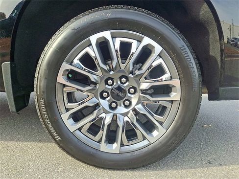 Certified 2024 Chevrolet Silverado 1500 LTZ image 8