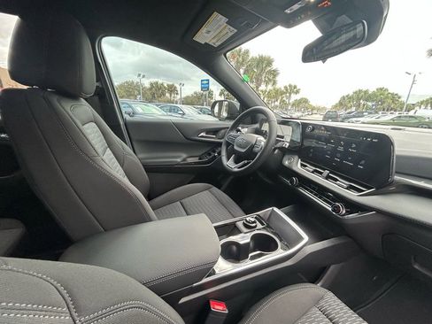New 2026 Chevrolet Equinox LT w/ Midnight Edition FWD image 25