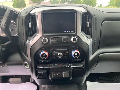 Used 2021 GMC Sierra 1500 SLE AWD/4WD image 17