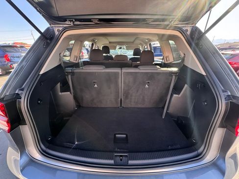 Used 2018 Volkswagen Atlas Launch Edition image 26